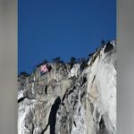 Warum es im Yosemite National Park eine verkehrte amerikanische Flagge gibt, die hängt