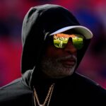 Deion Sanders klärt die Luft über sein Interesse an NFL -Coaching