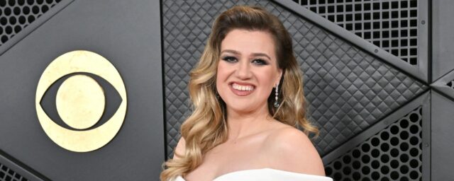 Kelly Clarkson wird später in diesem Jahr "das Studio auf die Bühne" mit einer neuen Residenz in Las Vegas bringen

