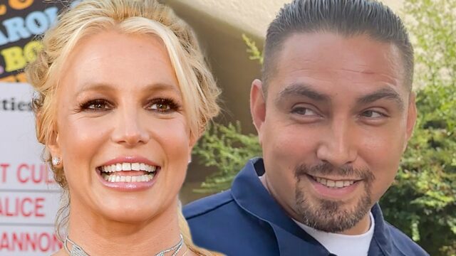 Britney Spears wird mit Paul Soliz stark, bringt seine Kinder zum Spielplatz in den Innenbereich

