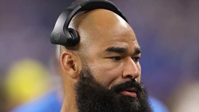 Broncos -Trainer Michael Wilhoite verhaftet und beschuldigt, Polizisten angegriffen zu haben

