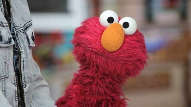 Elmos neutraler Super Bowl -Tweet führte zu Internet -Tterutstrie

