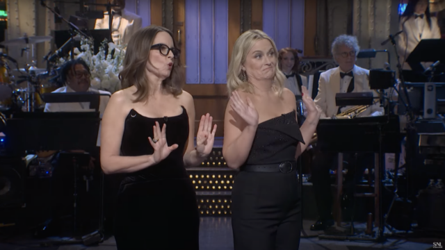 Amy Poehler und Tina Feys SNL50 Publikum Q & A haben Ryan Reynolds an der Reihe

