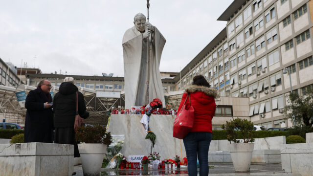 Sondermasse für Papst Franziskus in Rom abgehalten

