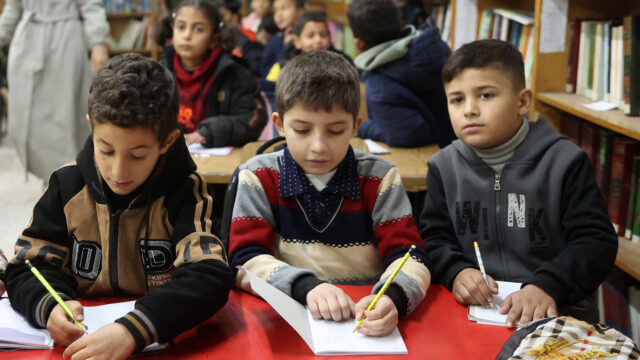 Kinder in Gaza gehen zurück zur Schule

