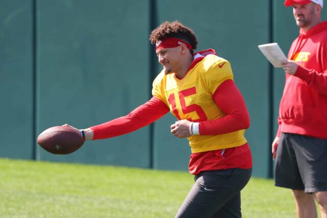 Patrick Mahomes hatte einen interessanten Anzug für den Super Bowl

