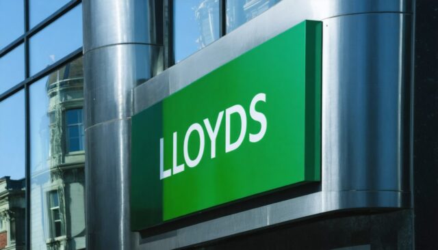 Why Lloyds Banking Group Shines in 2025’s Banking Boom