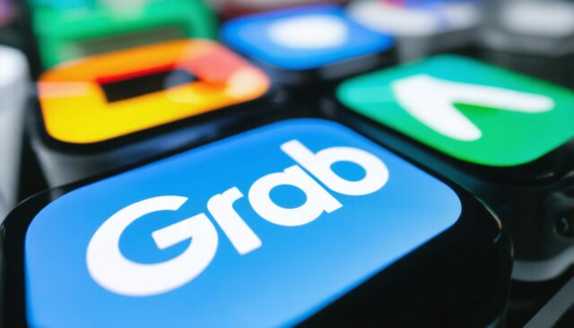 Tech Giants Tumble: Why Grab Stumbled in a Shaky Market