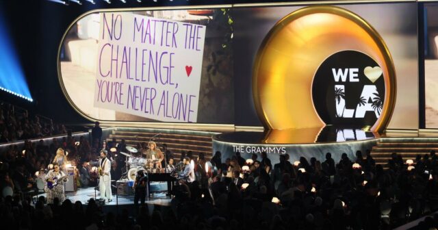 Randy Newmans emblematische "I Love La" eröffnete die Grammys. So traf sich die Leistung

