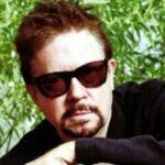 Der Autor der Gegenkultur Tom Robbins, bekannt für seine respektlosen Erfolgsromane, starb mit 92 Jahren